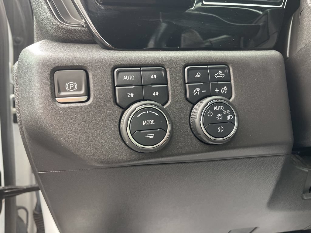 Used 2023 Chevrolet Silverado 1500 ZR2 AWD/4WD image 22