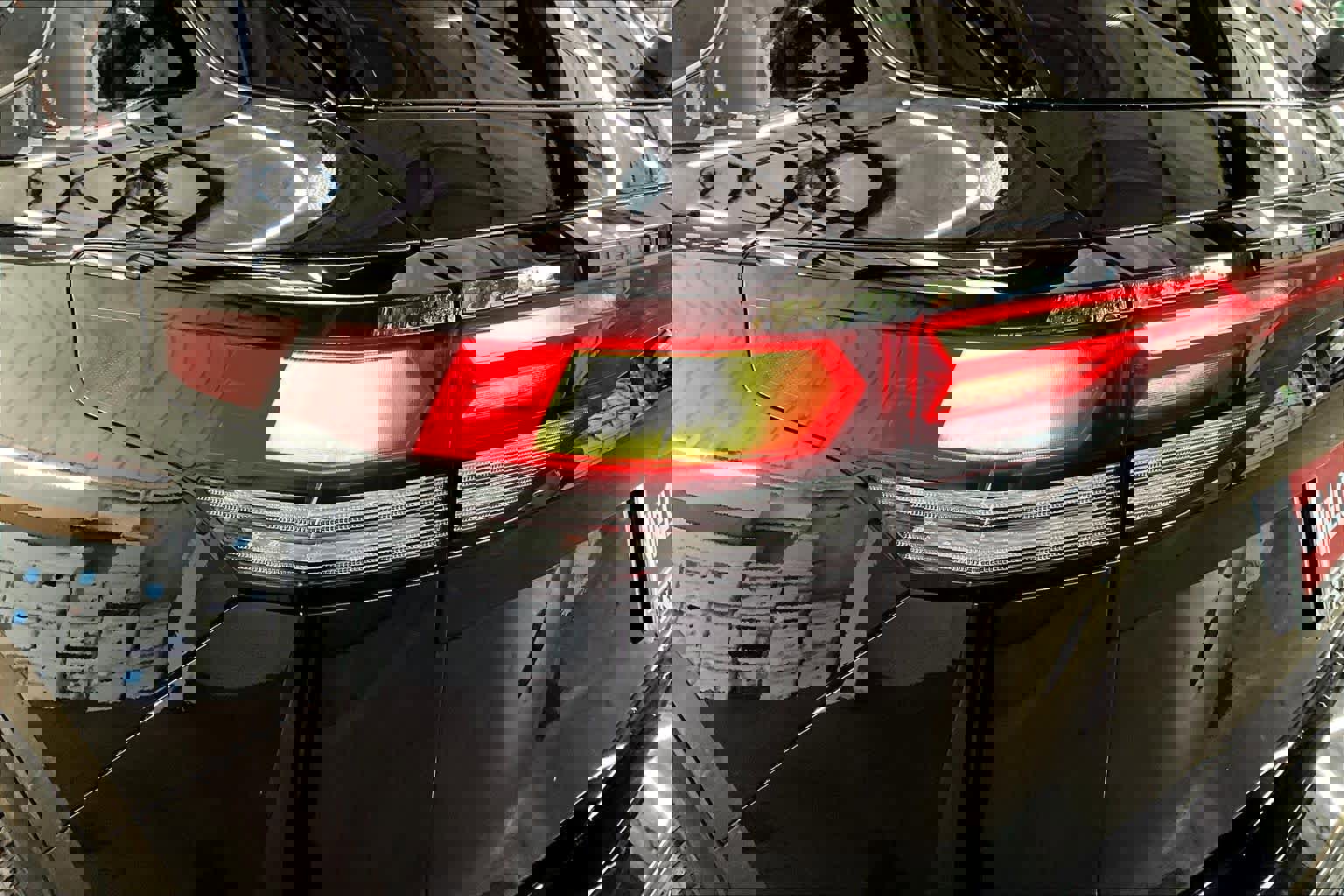 New 2026 Volkswagen Tiguan SE R-Line image 25