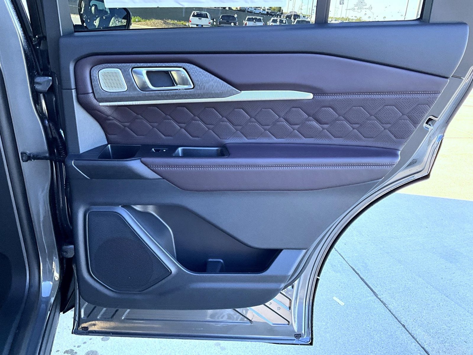 New 2027 Ford Explorer Platinum w/ LUX Leather Package AWD/4WD image 19