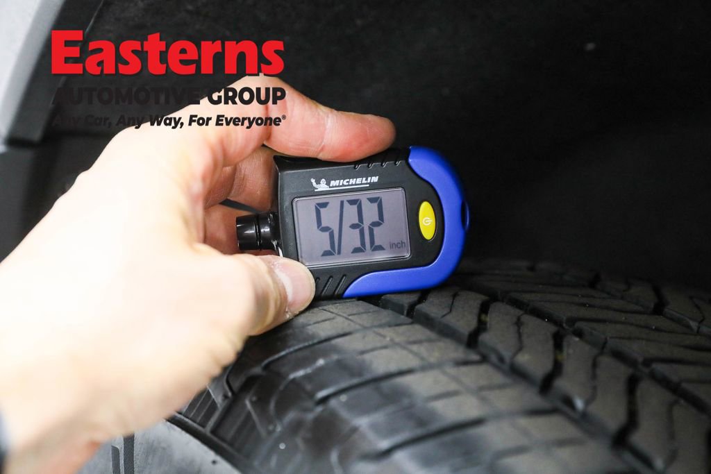 Used 2023 Chevrolet Traverse LS w/ Safety Package image 27