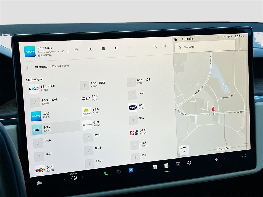 Used 2022 Tesla Model S image 14