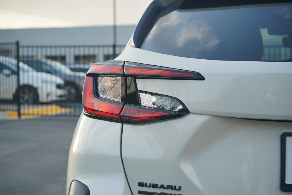New 2026 Subaru Crosstrek 2.5i Limited AWD/4WD image 8