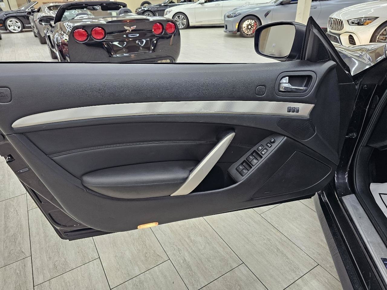 Used 2013 INFINITI G37 Convertible w/ Premium Pkg RWD image 37