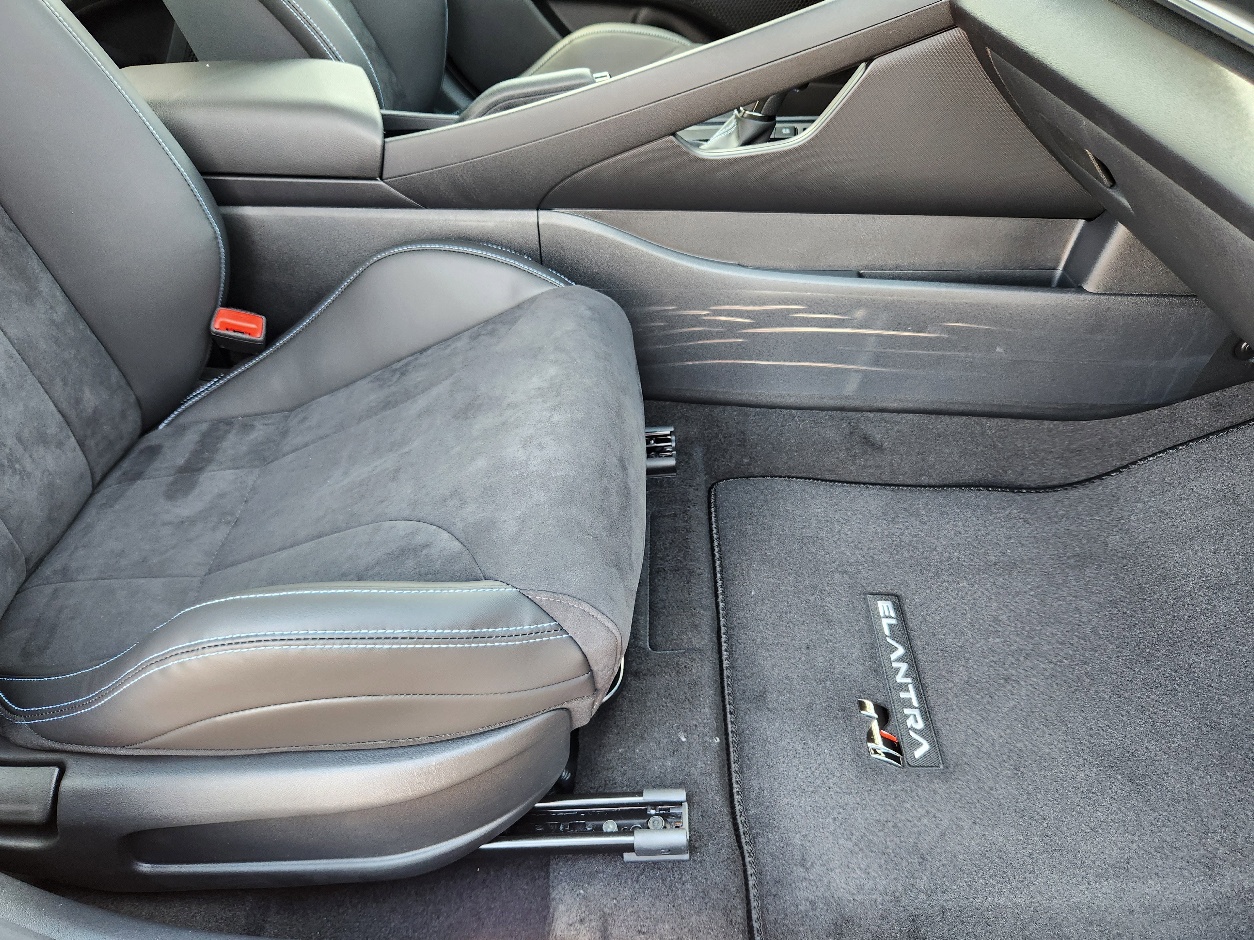 New 2025 Hyundai Elantra N w/ Cargo Package image 16