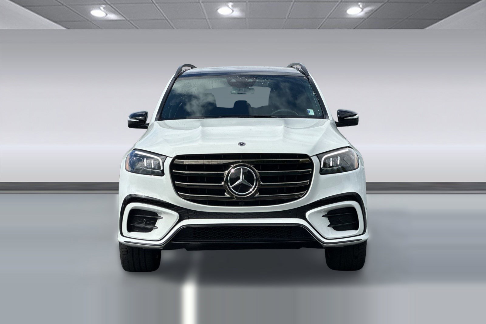 Used 2025 Mercedes-Benz GLS 450 4MATIC image 5