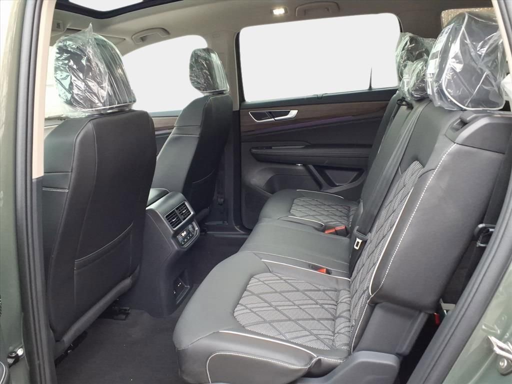 New 2026 Volkswagen Atlas SEL Premium R-Line image 10