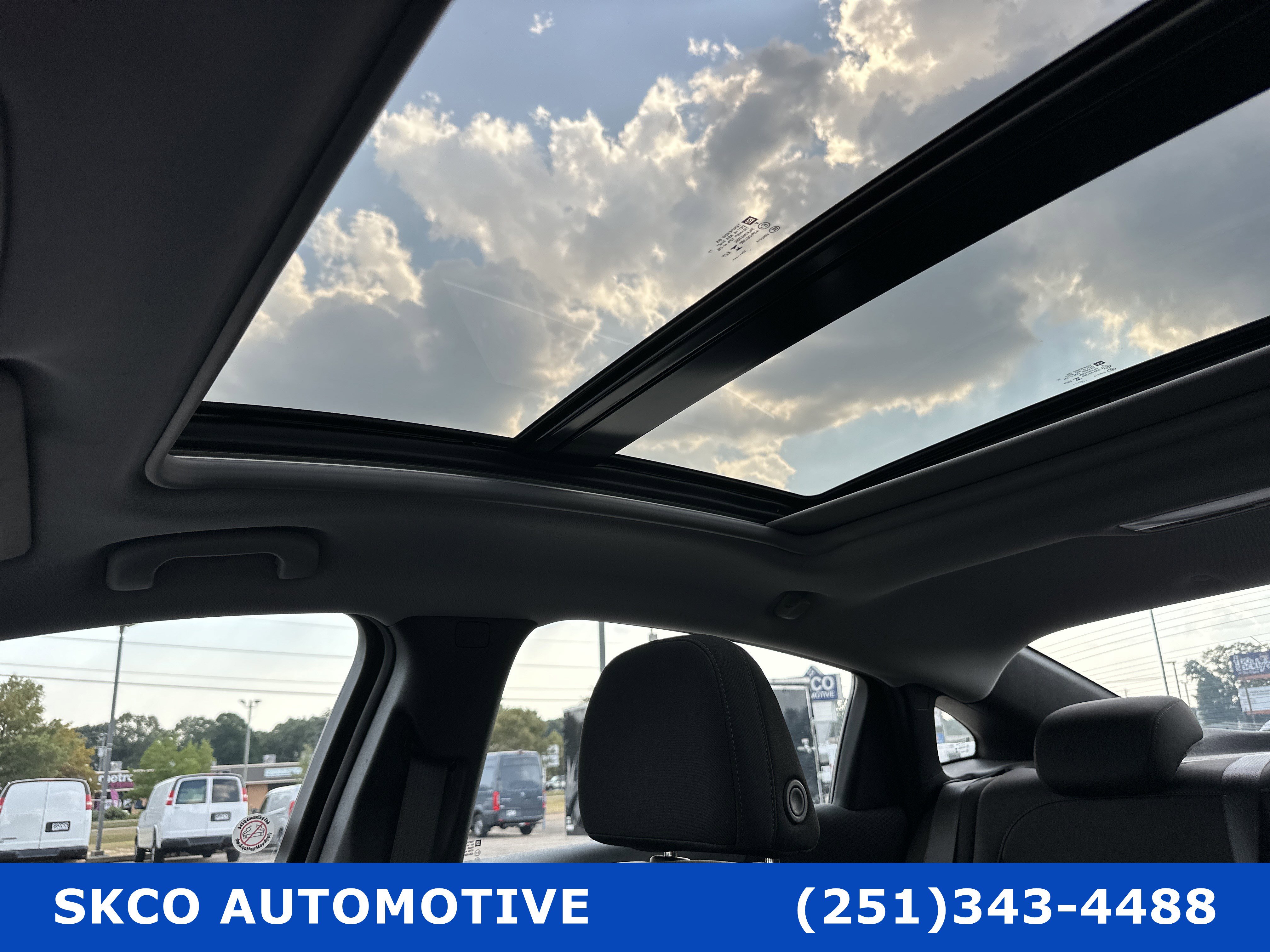 Used 2024 Chevrolet Malibu LT image 25