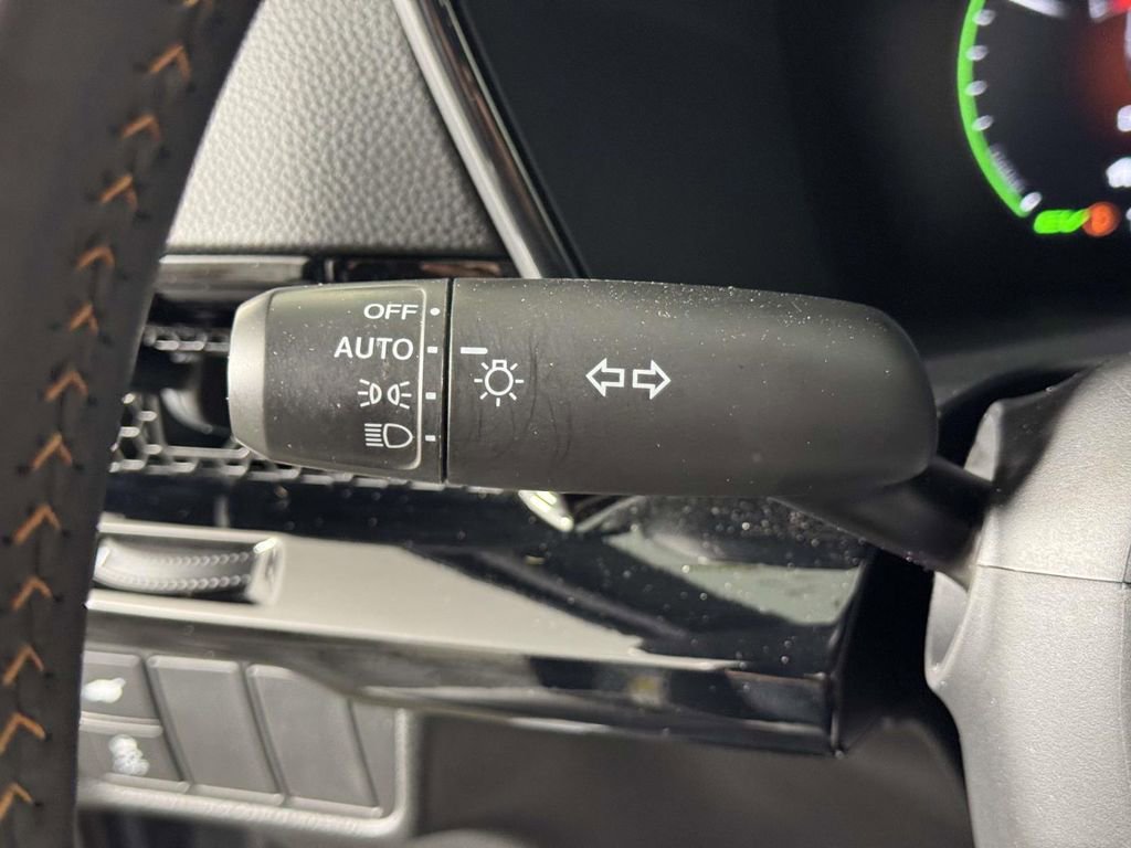 Used 2025 Honda CR-V Sport Touring image 21