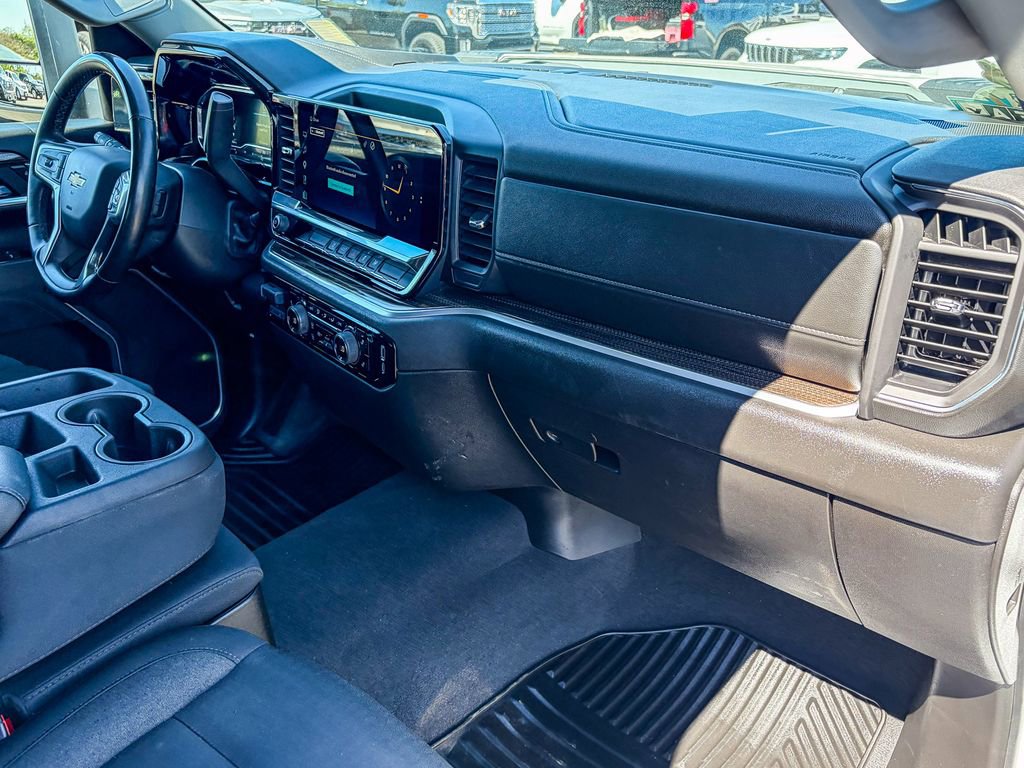 Used 2025 Chevrolet Silverado 2500 LT w/ Convenience Package AWD/4WD image 37