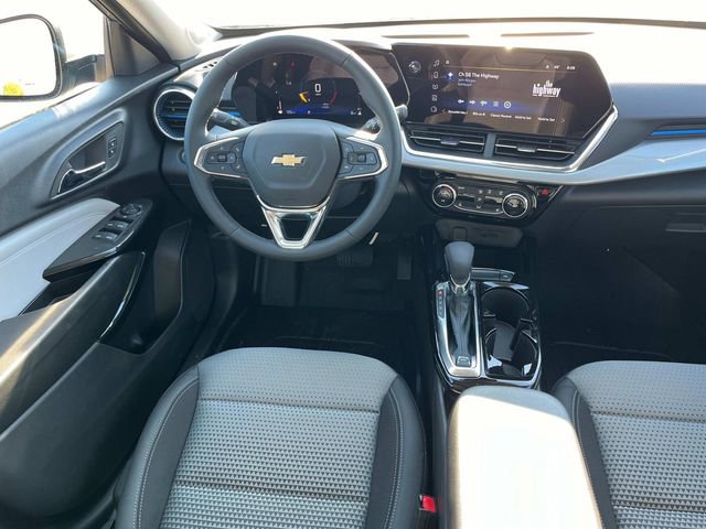 New 2026 Chevrolet Trax LT w/ Driver Confidence Package image 16