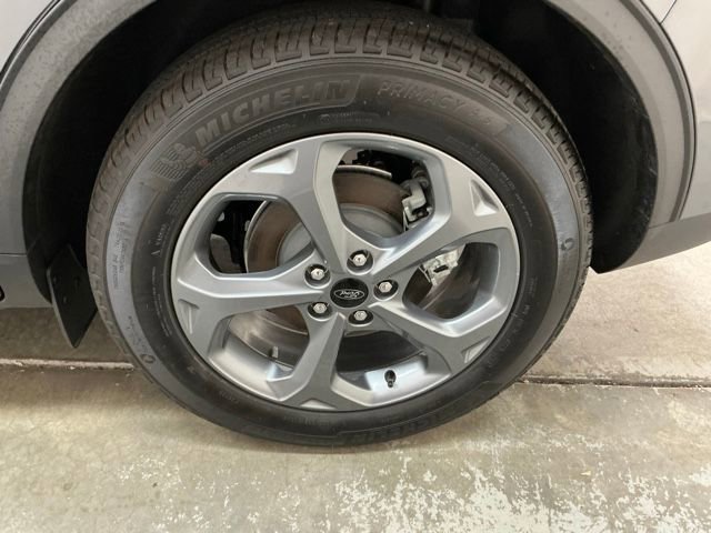 Used 2025 Ford Escape ST-Line w/ Equipment Group 301A image 10