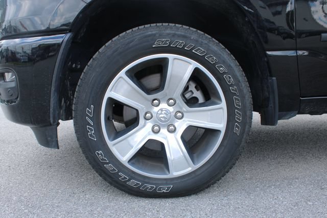 Used 2026 RAM 1500 Express AWD/4WD image 36
