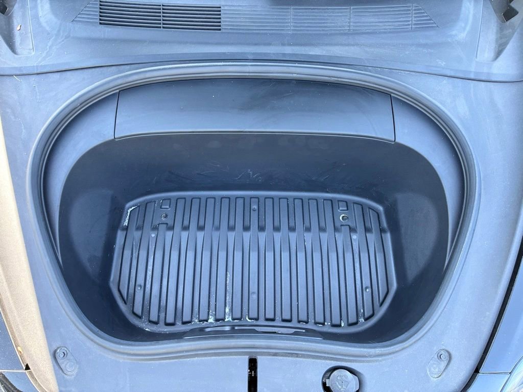 Used 2024 Tesla Model 3 Standard Range RWD image 10