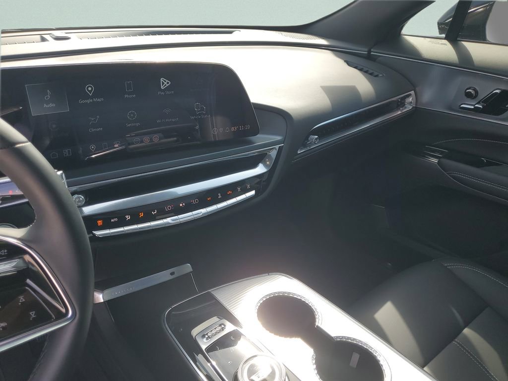 Used 2024 Cadillac Lyriq Tech image 22