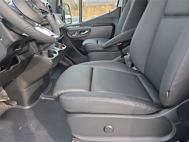 New 2026 Mercedes-Benz Sprinter 2500 image 18