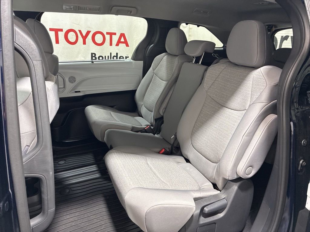 New 2026 Toyota Sienna LE image 19