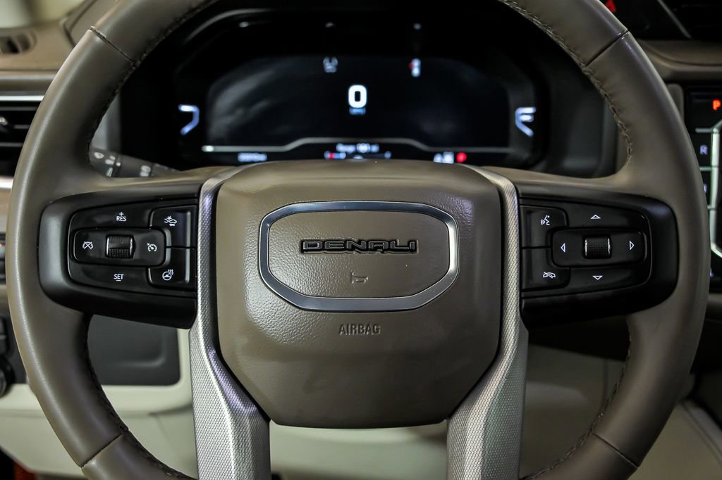 Used 2024 GMC Yukon Denali AWD/4WD image 20