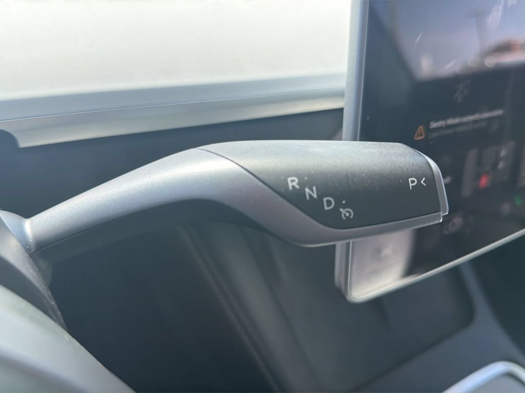 Used 2024 Tesla Model Y Long Range RWD image 22