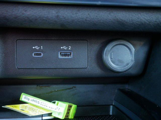 Certified 2023 Nissan Rogue SV image 20