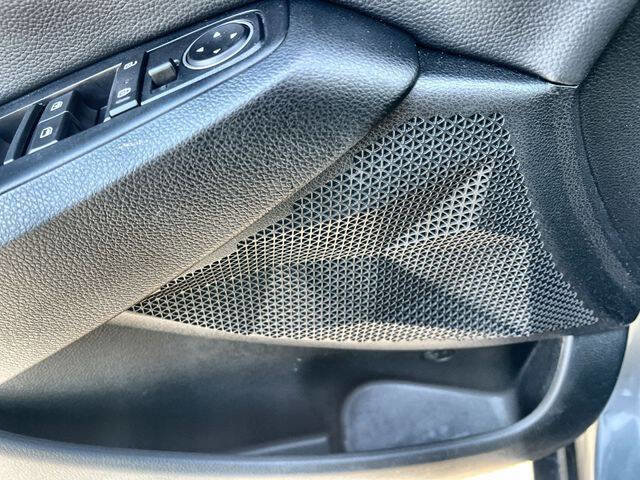 Used 2023 Kia Seltos S image 23