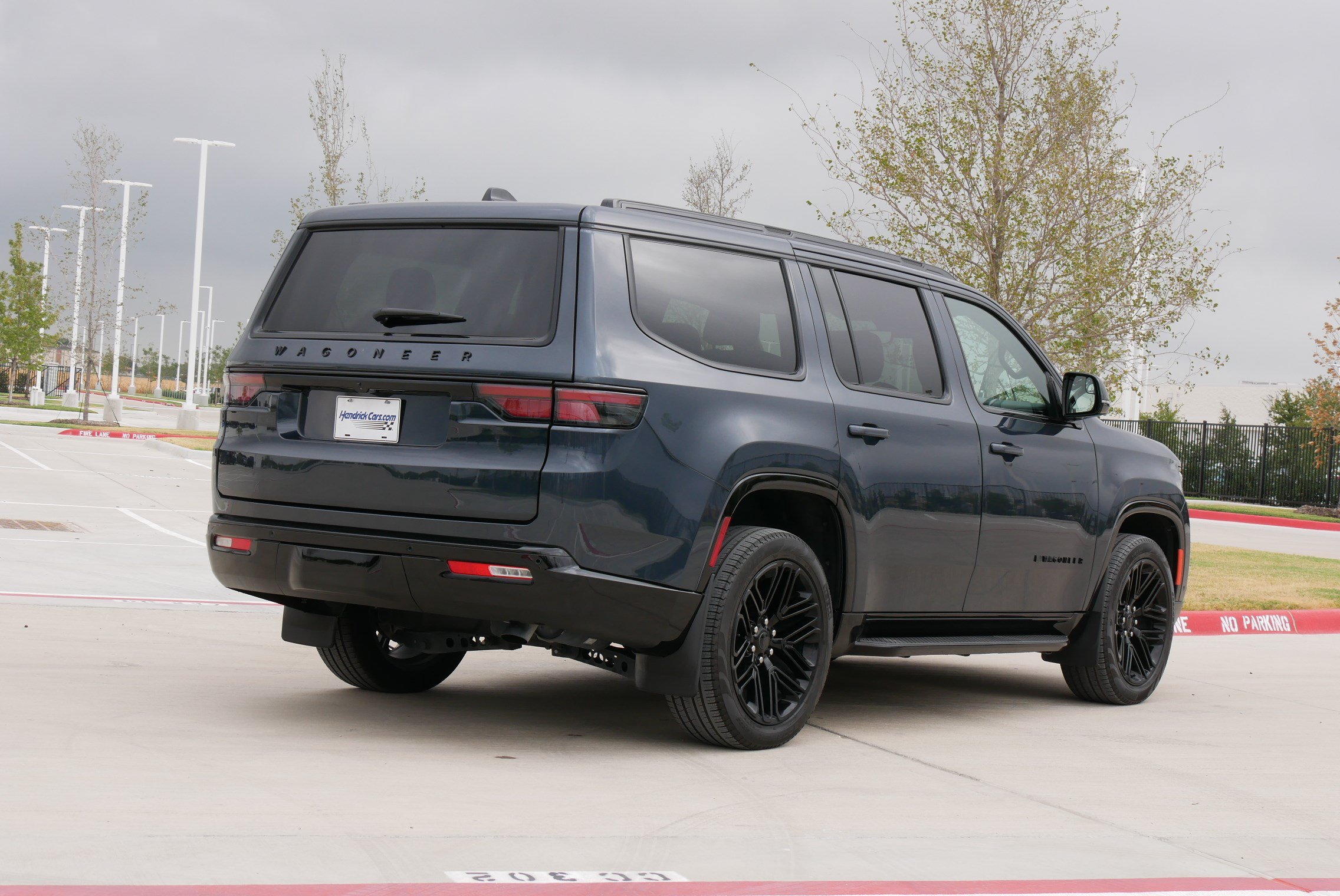 Used 2025 Jeep Wagoneer Series II w/ Premium Group I AWD/4WD image 9
