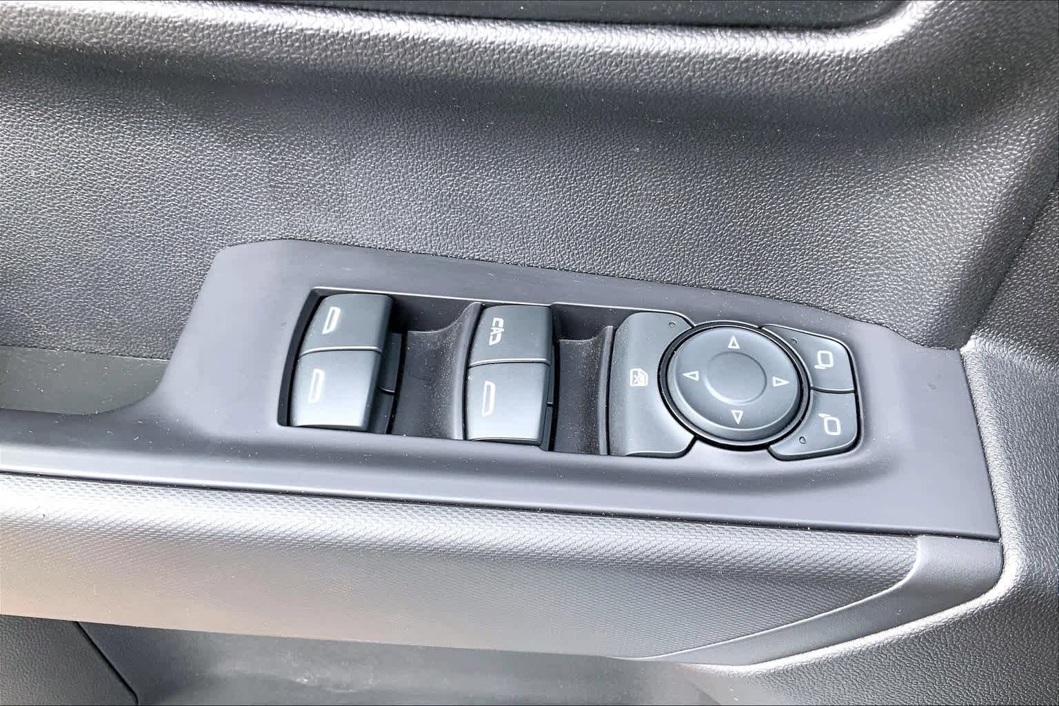 Used 2021 Chevrolet Silverado 1500 Custom RWD image 33