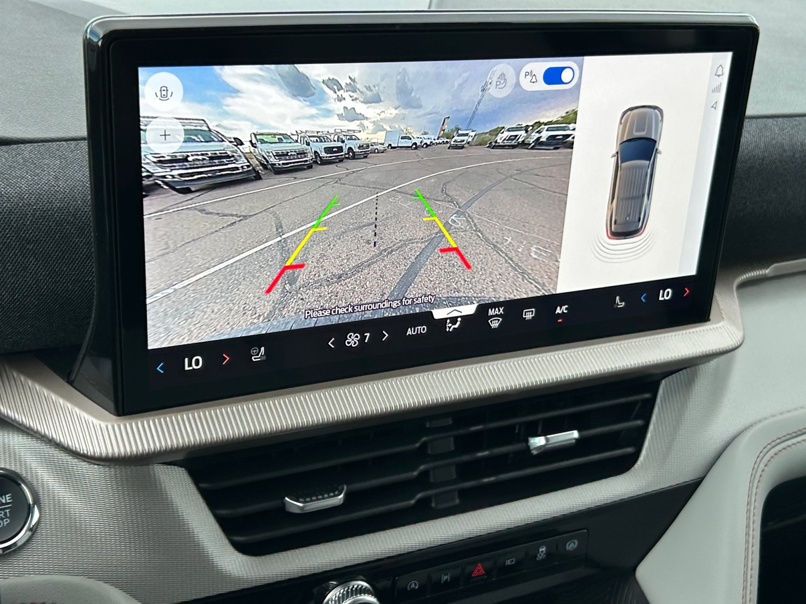 New 2026 Ford Explorer Active w/ Active Comfort Package RWD image 29
