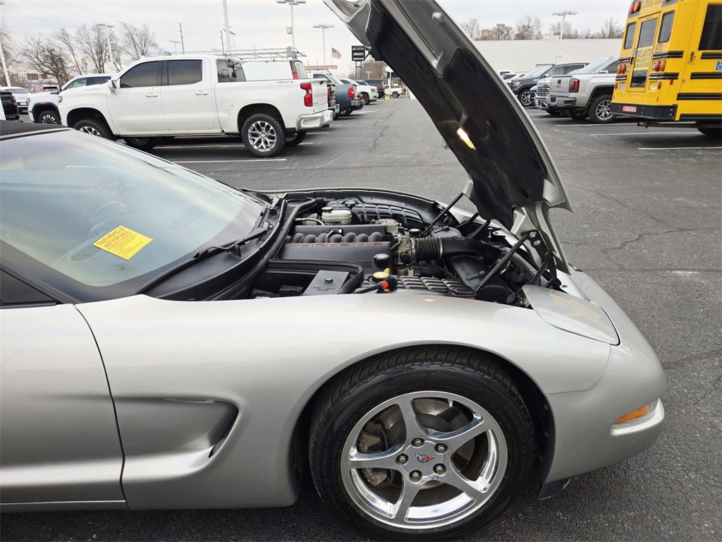 Used 2004 Chevrolet Corvette Convertible w/ Preferred Equipment Group image 15