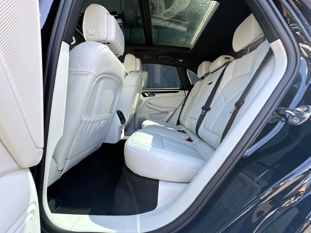 New 2026 Porsche Macan AWD/4WD image 24
