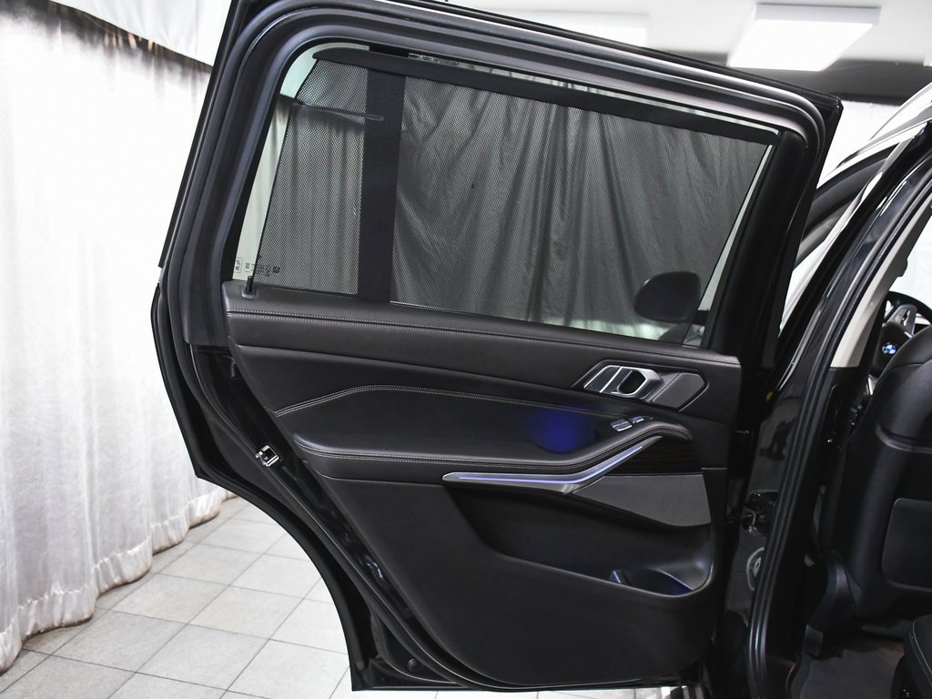 Used 2024 BMW X7 xDrive40i image 11