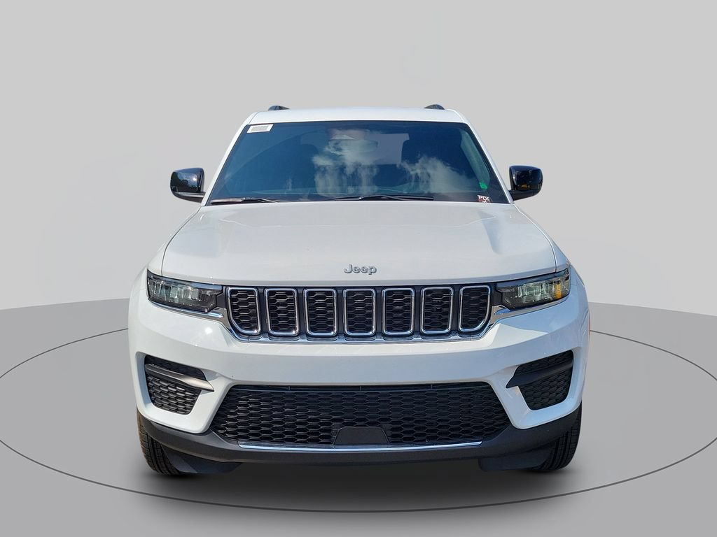 New 2026 Jeep Grand Cherokee Laredo RWD image 8