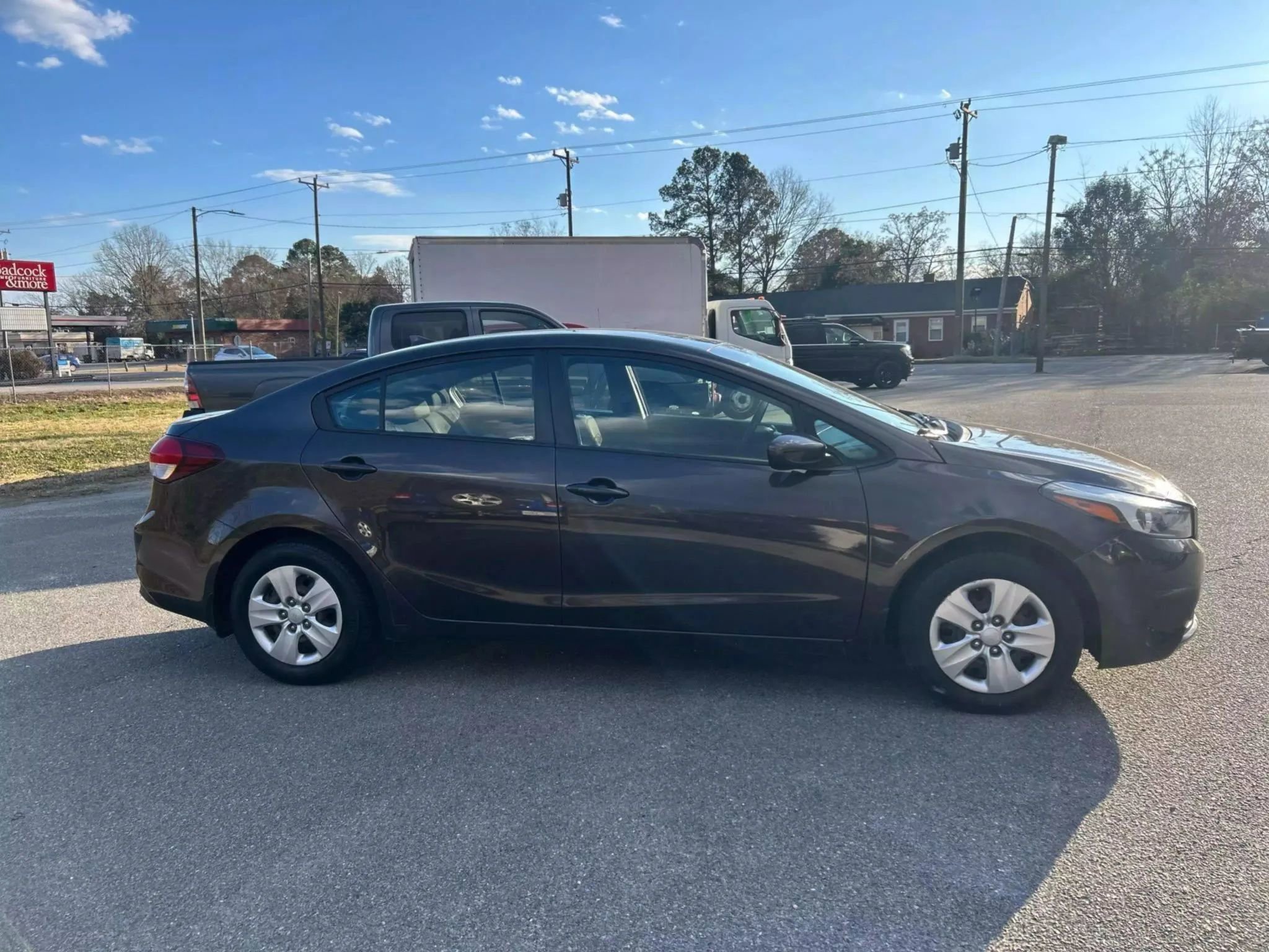 Used 2018 Kia Forte LX image 6