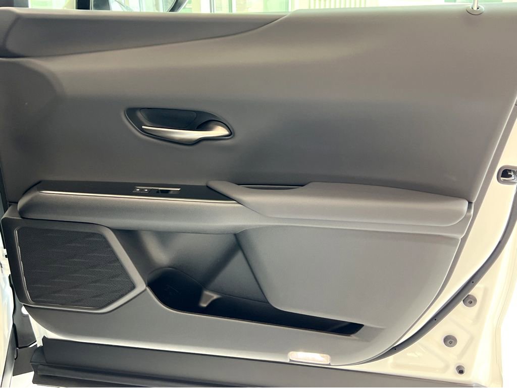 New 2026 Lexus UX 300h AWD image 23