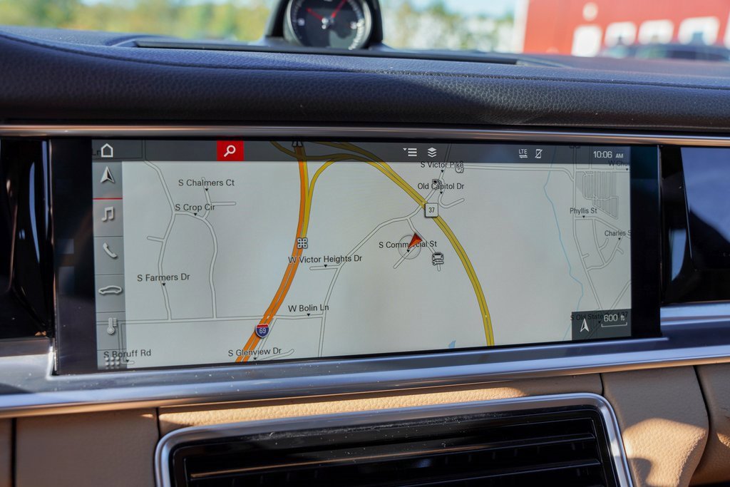 Used 2018 Porsche Panamera 4 image 21