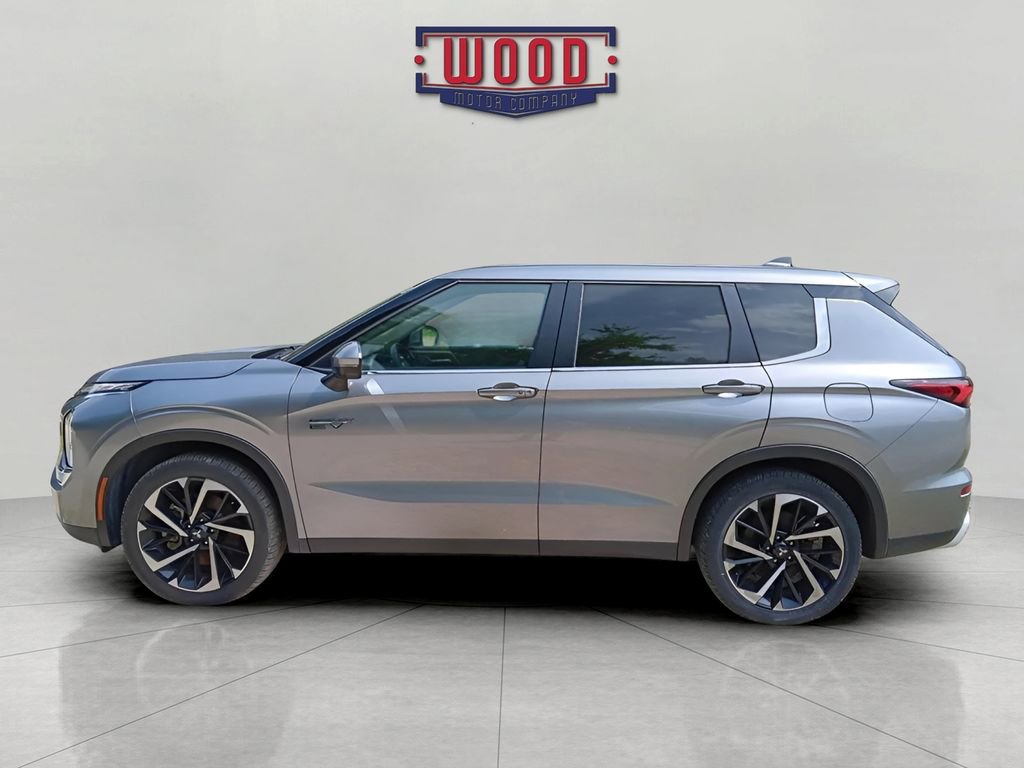 Used 2023 Mitsubishi Outlander SE image 9