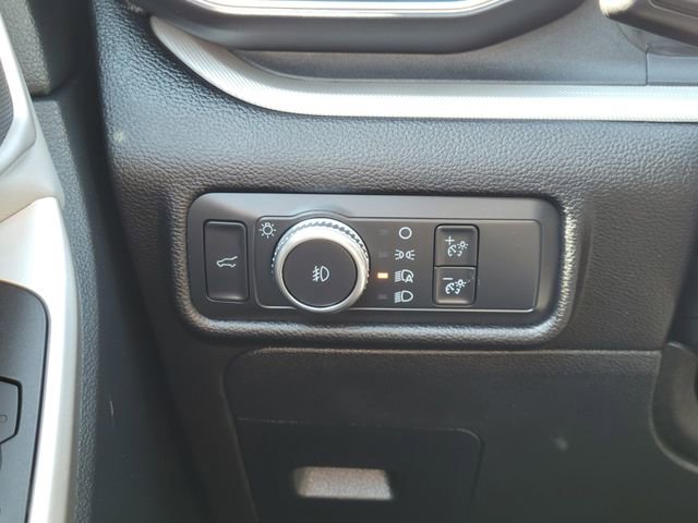 Used 2021 Ford Explorer XLT w/ Equipment Group 202A image 13