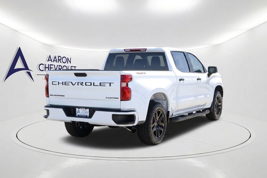 New 2026 Chevrolet Silverado 1500 Custom w/ Turbomax Blackout Package AWD/4WD image 4