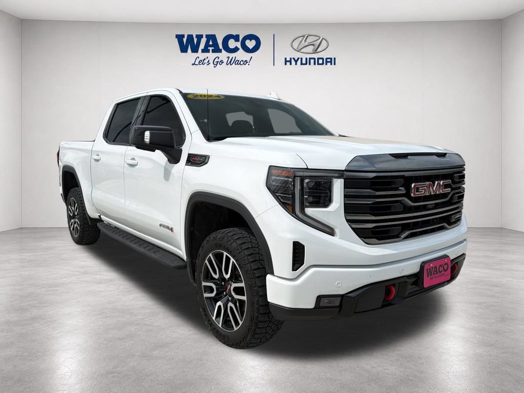Used 2024 GMC Sierra 1500 AT4 w/ Technology Package AWD/4WD image 9