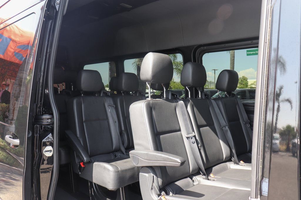 Used 2023 Mercedes-Benz Sprinter 2500 image 31