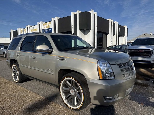 Used 2014 Cadillac Escalade Premium image 4