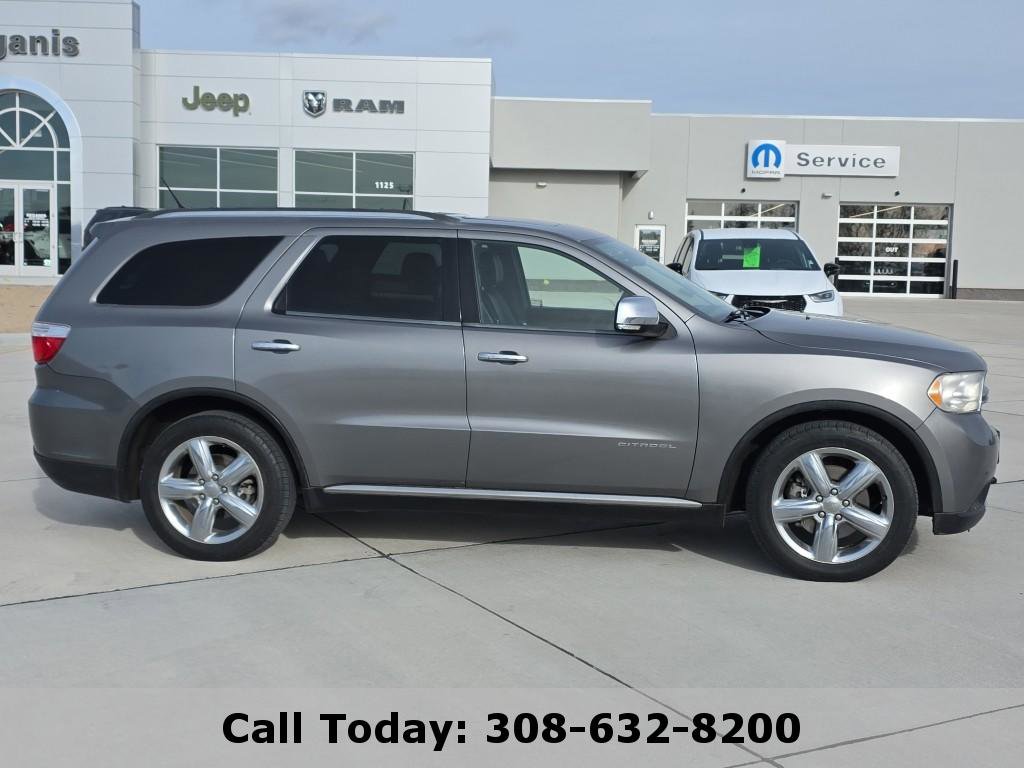 Used 2011 Dodge Durango Citadel w/ Trailer Tow Group IV image 4