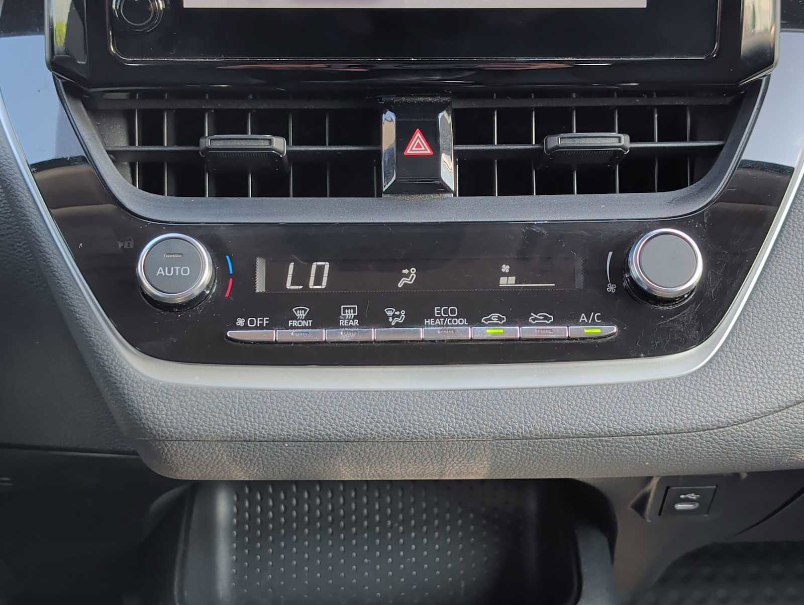 Used 2023 Toyota Corolla LE image 15