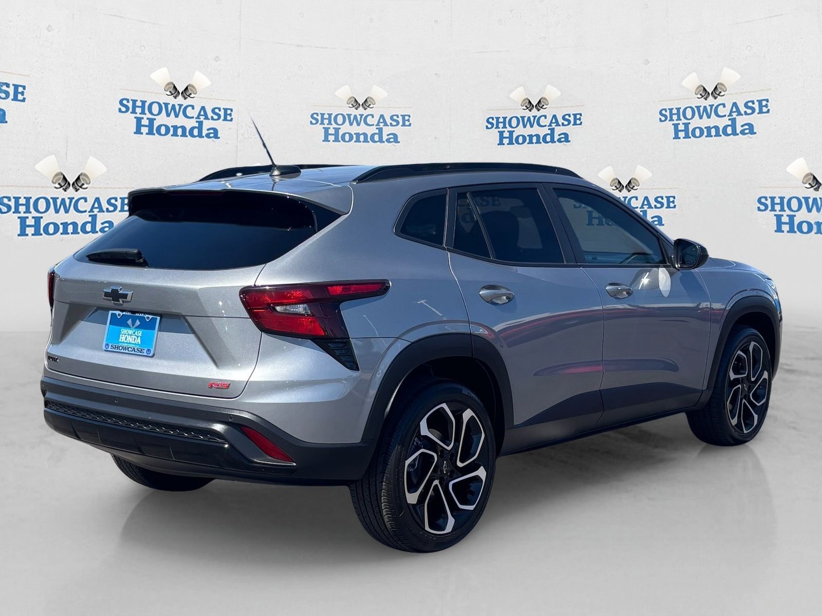 Used 2025 Chevrolet Trax RS w/ Driver Confidence Package image 8