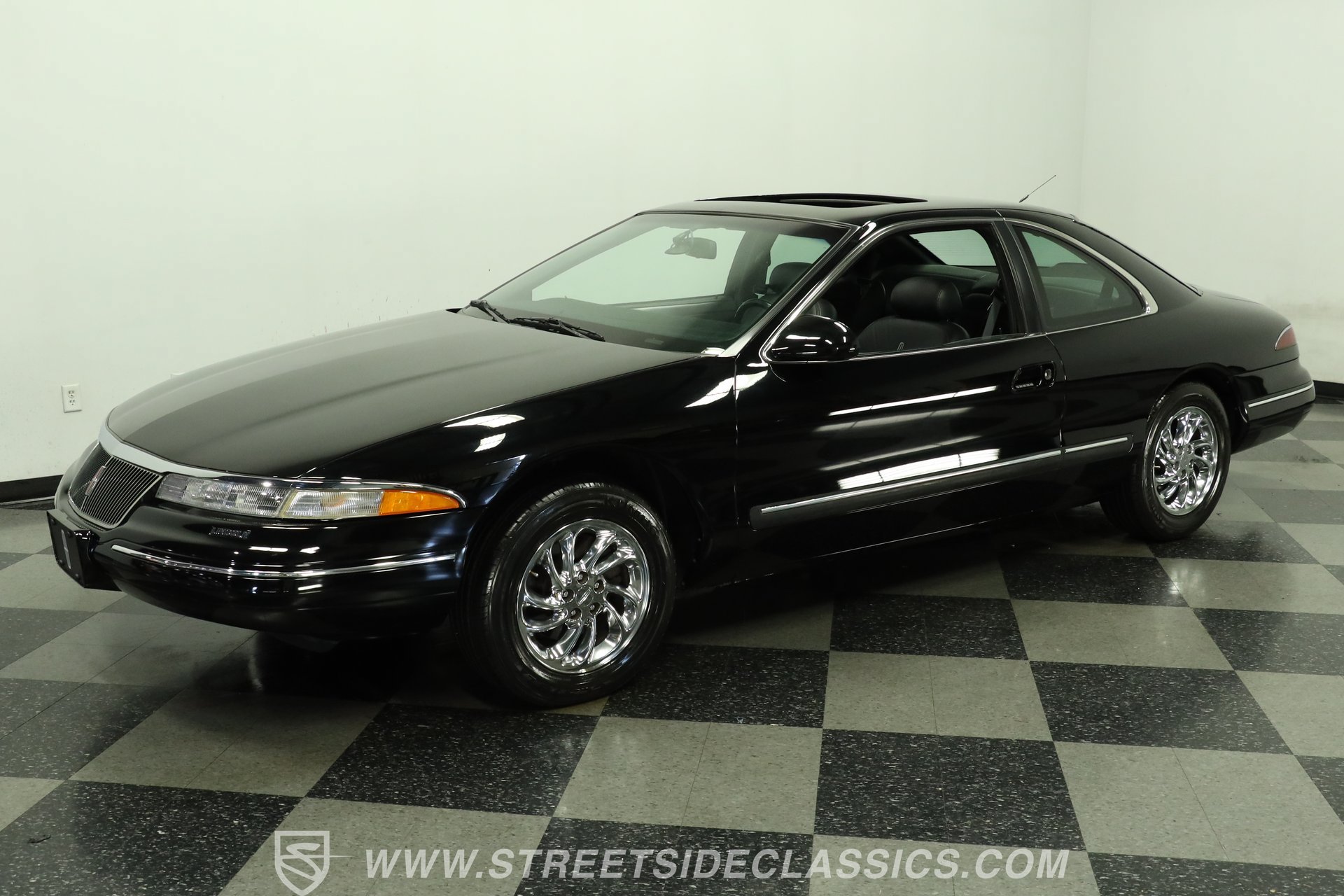 Used 1996 Lincoln Mark VIII RWD image 6