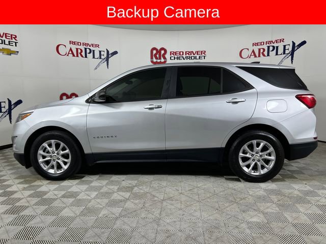 Used 2020 Chevrolet Equinox LS w/ LS Convenience Package FWD image 4