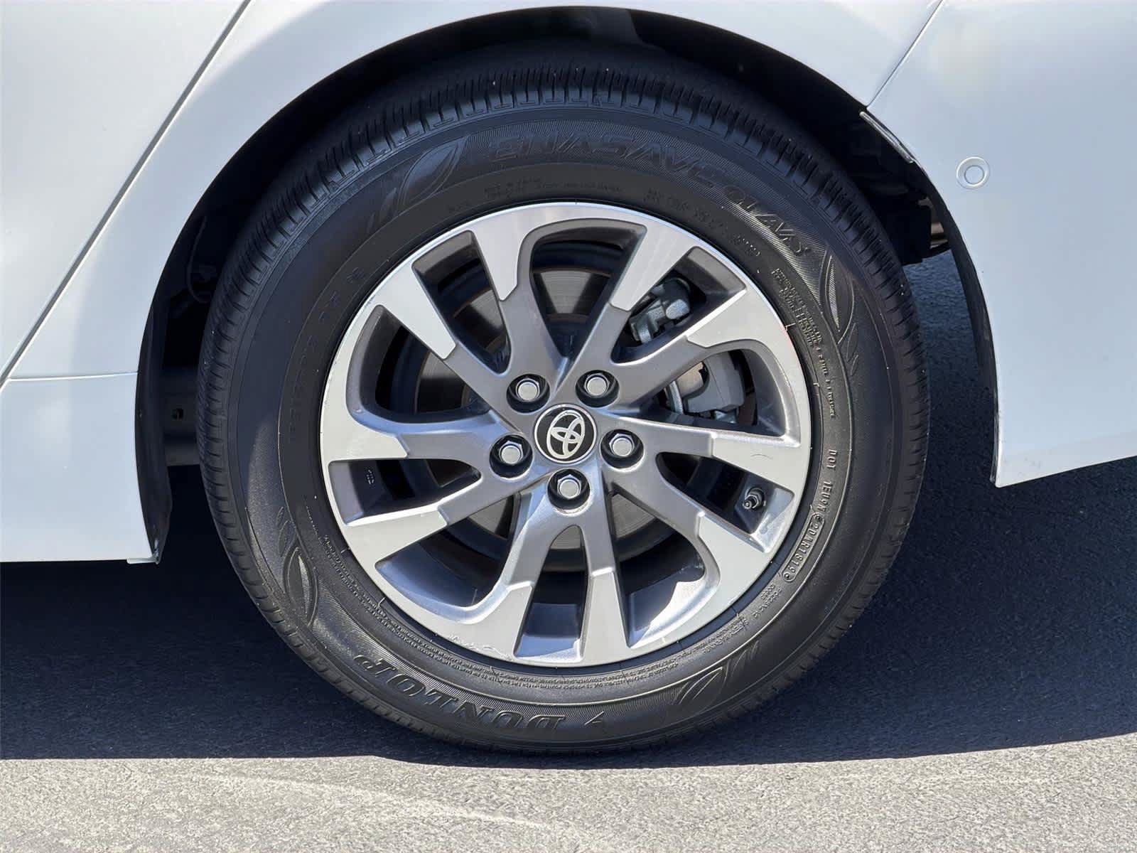 Used 2019 Toyota Prius XLE w/ Advanced Technology Package FWD image 9
