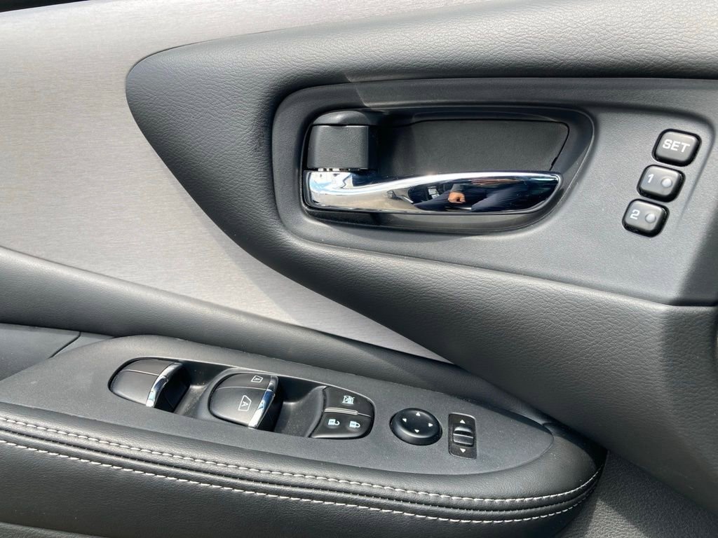 Used 2024 Nissan Murano SL image 12