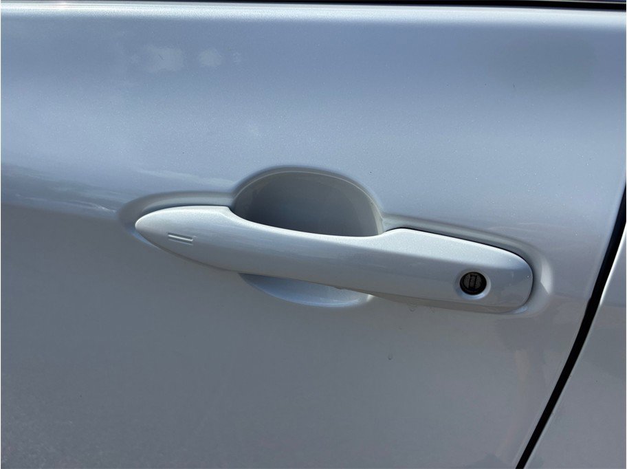 Used 2020 Toyota Avalon XSE FWD image 18