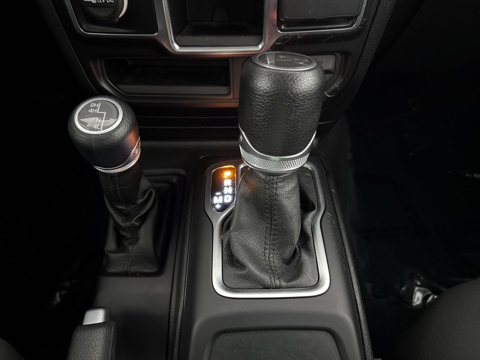 Used 2019 Jeep Wrangler Sport image 22