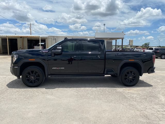 Used 2025 GMC Sierra 2500 AT4 w/ AT4 Premium Plus Package AWD/4WD image 3